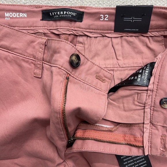 Liverpool Shorts Mens 32 Salmon Modern Fit Stretch Chino Casual Summer LG601DC - Picture 4 of 13